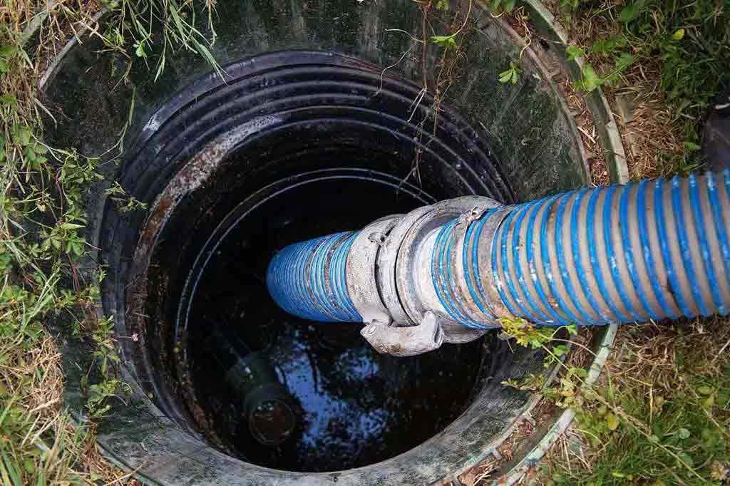 pumping out a septic tank