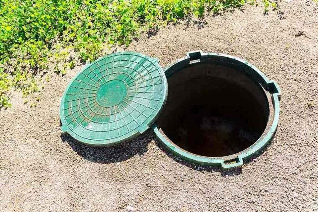 Is Your Septic Tank Lid Broken?