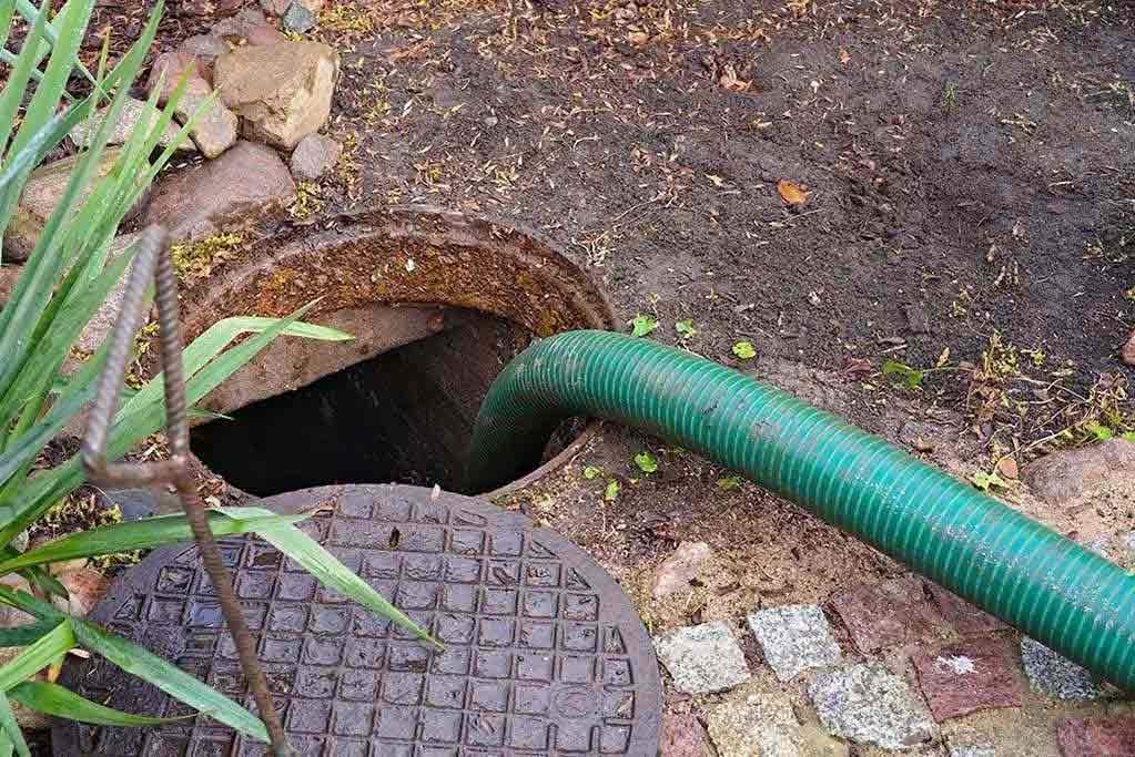 septic tank pump out green hose
